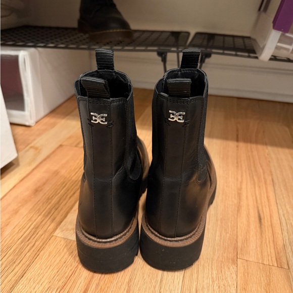 Sam Edelman Laguna Chelsea Boots - Picture 5 of 10